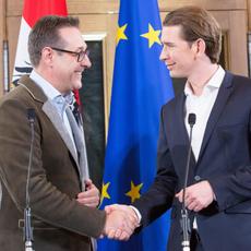 Sebastian Kurz und Heinz-Christian Strache verkünden ÖVP-FPÖ Koalition 151217 