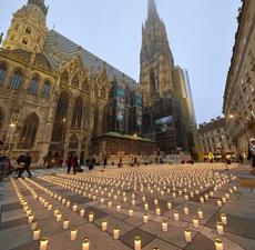 5.000 Kerzen zum Gedenken an die Corona-Toten 181220